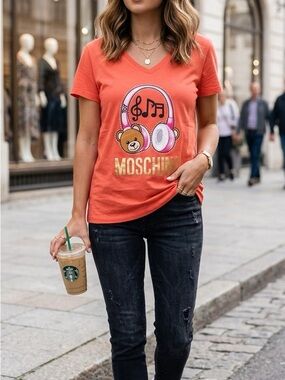 Moschino Coral V-Neck Graphic Tee with Gold Logo